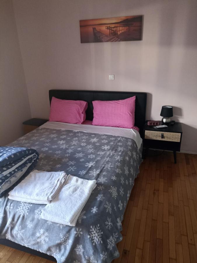 Penth Apartment Атина Екстериор снимка